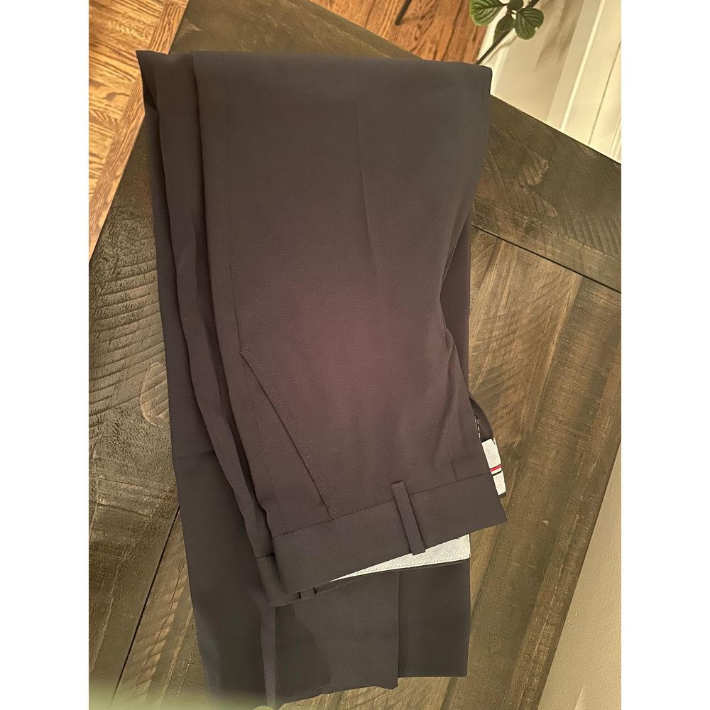 Tommy Hilfiger Boys' 2-Piece Formal Suit Set size 12 Brand New - Picture 8 of 10